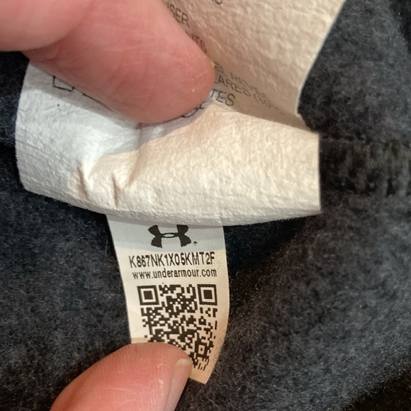UA Essentials Script Crew Sweater - Picture 13 of 16